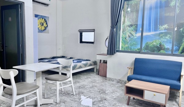 용다리와 쩐티리다리 가운데 스튜디오