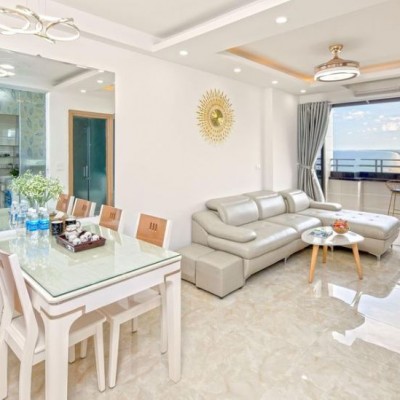 Image 인테리어를 새로한 깨끗한 집입니다.